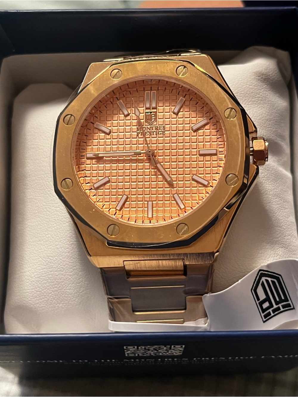 Men's Rose Gold Stainless Steel Watch with Textured Dial